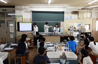 Visiting Lecture to Elementary School